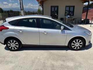 Ford Focus 2016-thumb-13