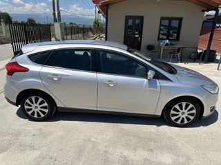 Ford Focus 2016-thumb-14