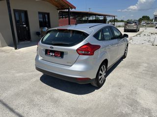 Ford Focus 2016-thumb-17