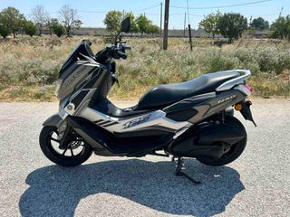 Yamaha NMAX 125 2015-thumb-2