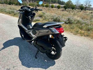 Yamaha NMAX 125 2015-thumb-3