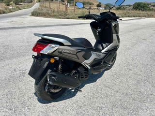Yamaha NMAX 125 2015-thumb-5