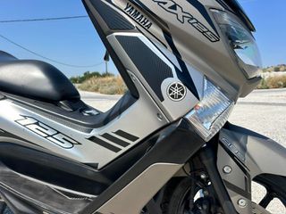 Yamaha NMAX 125 2015-thumb-15
