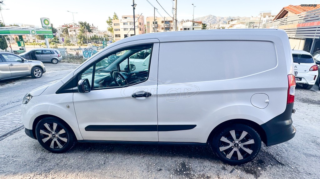 Ford Transit Courier 2022 thumbnail 4