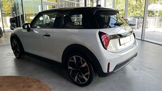 Mini Cooper 2024 CLASSIC TRIM - MEDIUM PACK (PANORAMA)-thumb-3