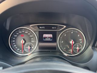 Mercedes-Benz A 180 2016 URBAN-thumb-12