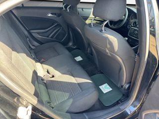 Mercedes-Benz A 180 2016 URBAN-thumb-20