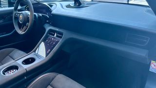 Porsche Taycan 2022 GTS-thumb-9