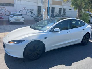 Tesla Model 3 2024 LONG RANGE RWD