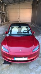 Tesla Model 3 2023 Highland