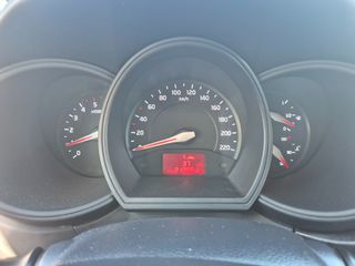 Kia Rio 2016 1.1 CRDI DIESEL-thumb-7