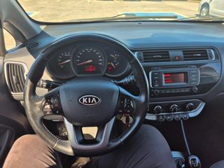Kia Rio 2016 1.1 CRDI DIESEL-thumb-8