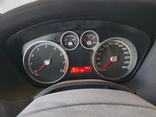 Ford Focus 2007 ST 225PS 2.5 CC-thumb-2