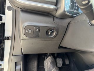 Citroen C3 2018 1.2 PureTech Shine full extra-thumb-29