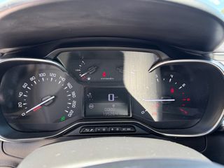 Citroen C3 2018 1.2 PureTech Shine full extra-thumb-30
