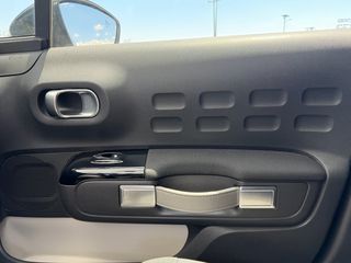 Citroen C3 2018 1.2 PureTech Shine full extra-thumb-31