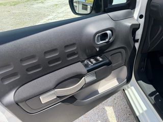 Citroen C3 2018 1.2 PureTech Shine full extra-thumb-19