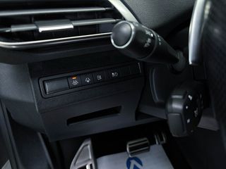 Peugeot 3008 2021 1.6 HYBRID4 300 GT E-EAT8-thumb-36