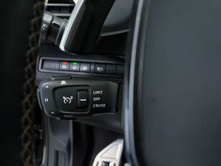 Peugeot 3008 2021 1.6 HYBRID4 300 GT E-EAT8-thumb-37