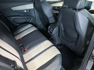 Peugeot 3008 2021 1.6 HYBRID4 300 GT E-EAT8-thumb-21