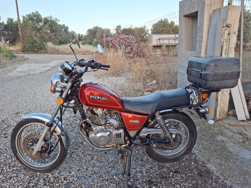Suzuki GN 250 1998