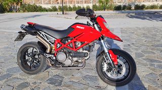 Ducati Hypermotard 796 2011-thumb-5