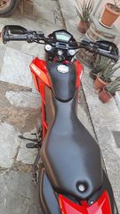 Ducati Hypermotard 796 2011-thumb-14