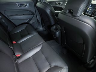 Volvo XC 60 2019 2.0 190hp | LED-thumb-20