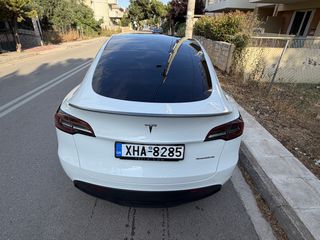 Tesla Model Y 2024 PERFORMANCE-thumb-3