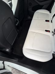 Tesla Model Y 2024 PERFORMANCE-thumb-6