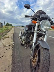 Ducati Monster 750 2001-thumb-2