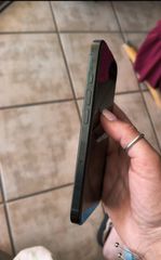 Iphone 16 pro-thumb-3
