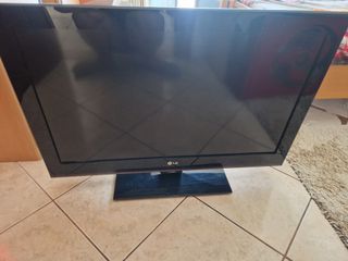 LG 32" FullHd