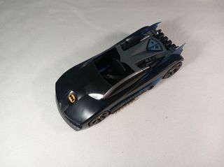 Batmobile TM and DC comics (s04 B9909)