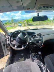 Ford Focus 2004-thumb-14