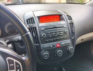 Kia Ceed / cee'd 2010-thumb-7