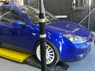 Ford Focus 2004 MK1 ST170-thumb-2