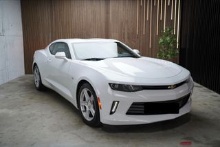 Ford Mustang 2016 Rival Camaro LT 2.0 Turbo Manual