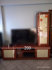 Έπιπλο τηλεόρασης με κρυσταλλιέρα