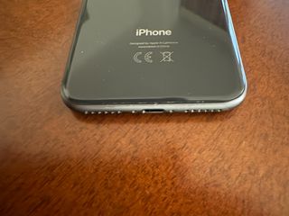 iPhone 8 / 64 GB-thumb-2