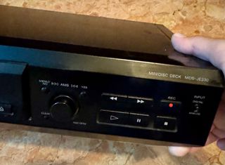 Sony minidisc deck recorder MDS-JE330-thumb-3