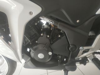 Honda CBR250R 2012-thumb-6