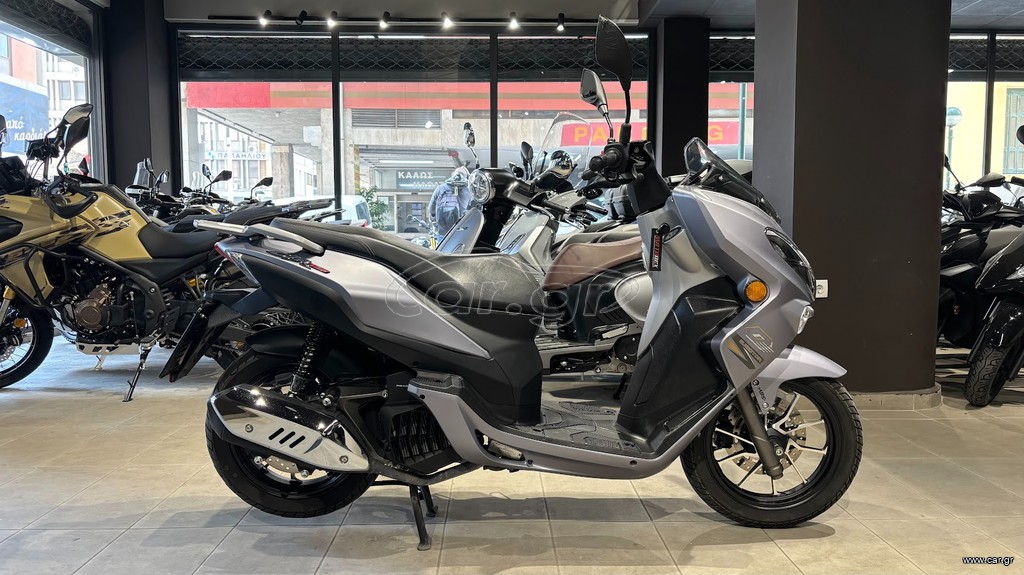 QJ Motor CTR 125 2023