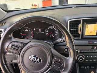 Kia Sportage 2018-thumb-5