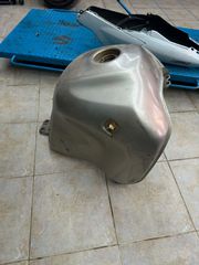 ρεζερβουαρ varadero mk1 θελει επισκευη-thumb-1