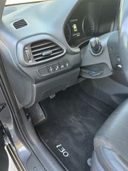 Hyundai i 30 2018 1.6 CRDI PREMIUM/ΗΛΙΟΡΟΦΗ/ΔΕΡΜΑ/ΟΘΟΝΗ/ΚΑΜΕΡΑ/EURO6B-thumb-26