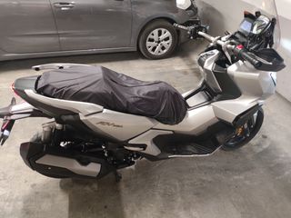 Honda ADV 350 2024 adv 350-thumb-2