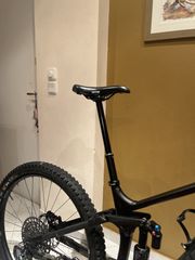 OneUp V2 dropper post-thumb-1