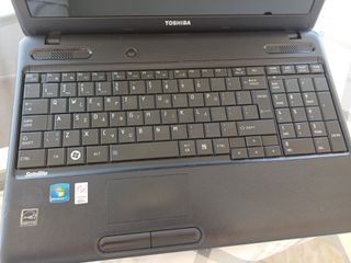 Toshiba Satellite C660D-102-thumb-1
