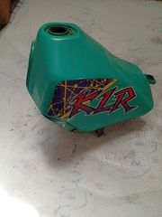 Ντεπόζιτο ρεζερβουάρ βενζίνης klr 250 Kawasaki μοντέλο με την τάπα που κλειδώνει-thumb-8